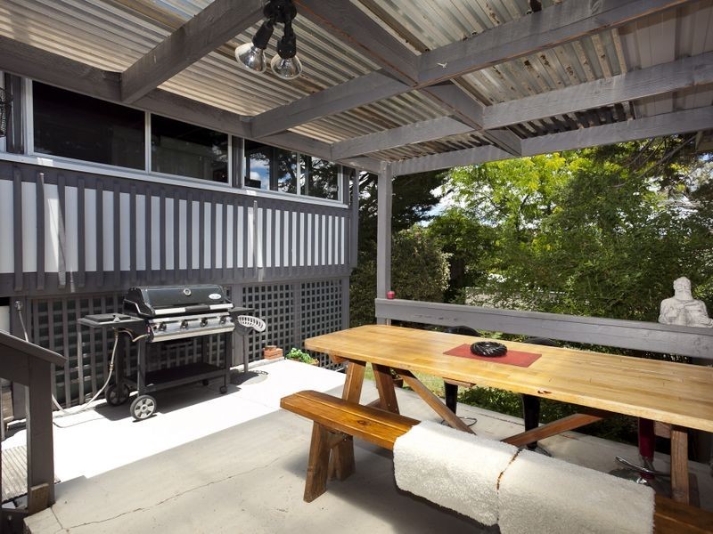 11 Girdlestone Crescent, Calwell ACT 2905