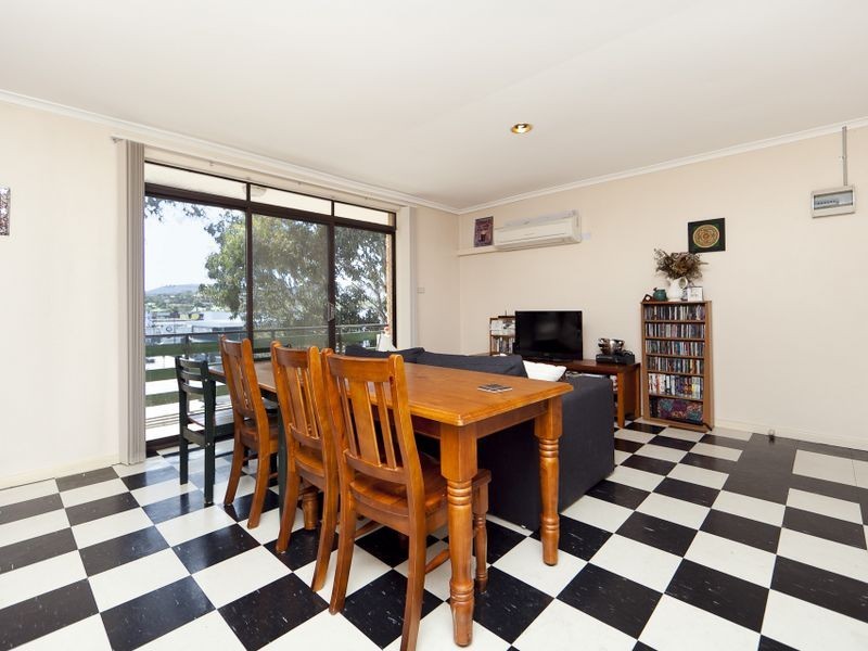 12/6 Maclaurin Crescent, Chifley ACT 2606