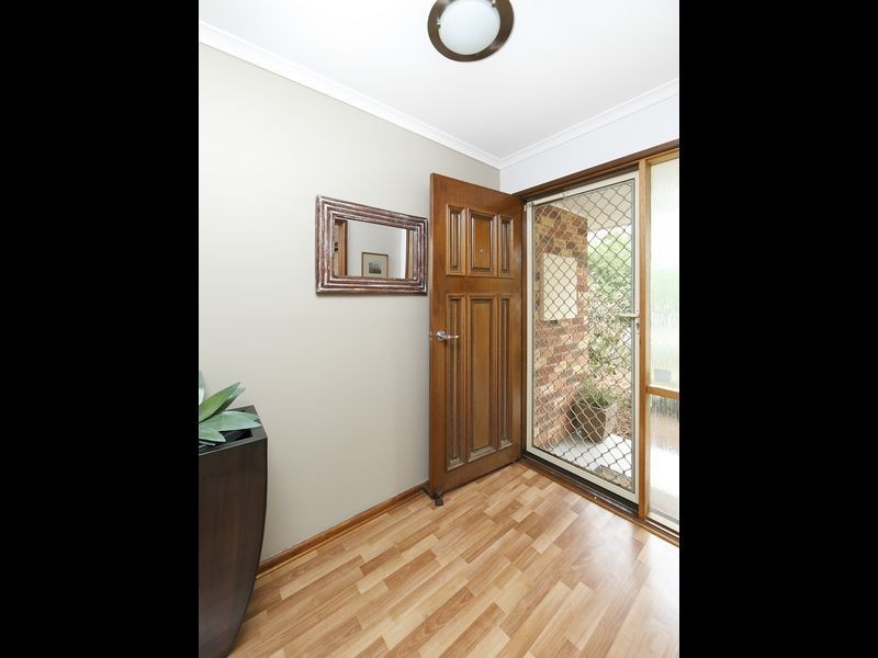 9 McLuckie Crescent, Banks ACT 2906