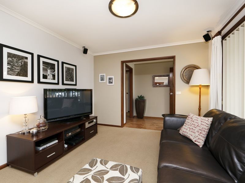9 McLuckie Crescent, Banks ACT 2906