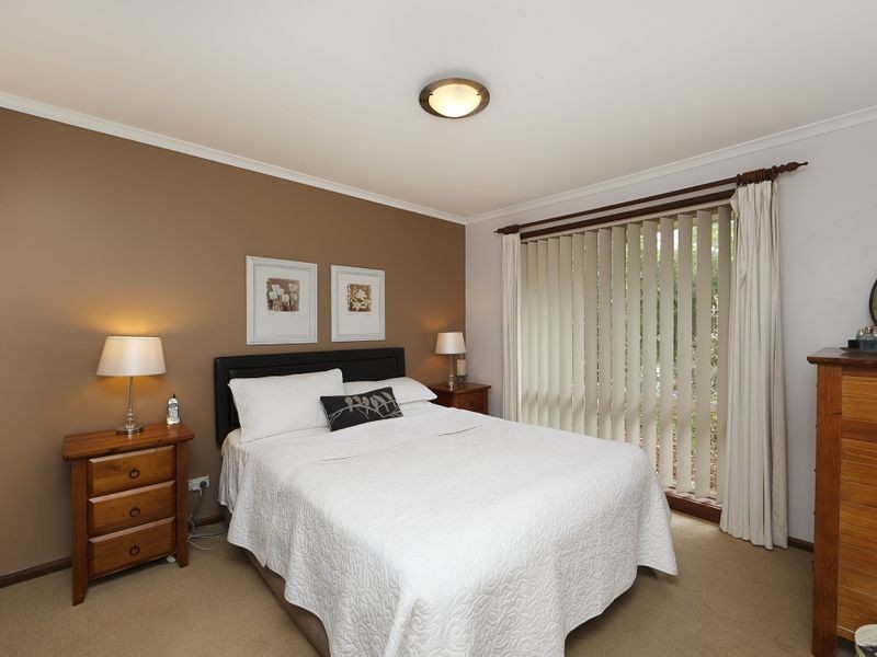 9 McLuckie Crescent, Banks ACT 2906