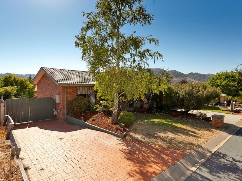 12 McGrowdie Place, Gordon ACT 2906