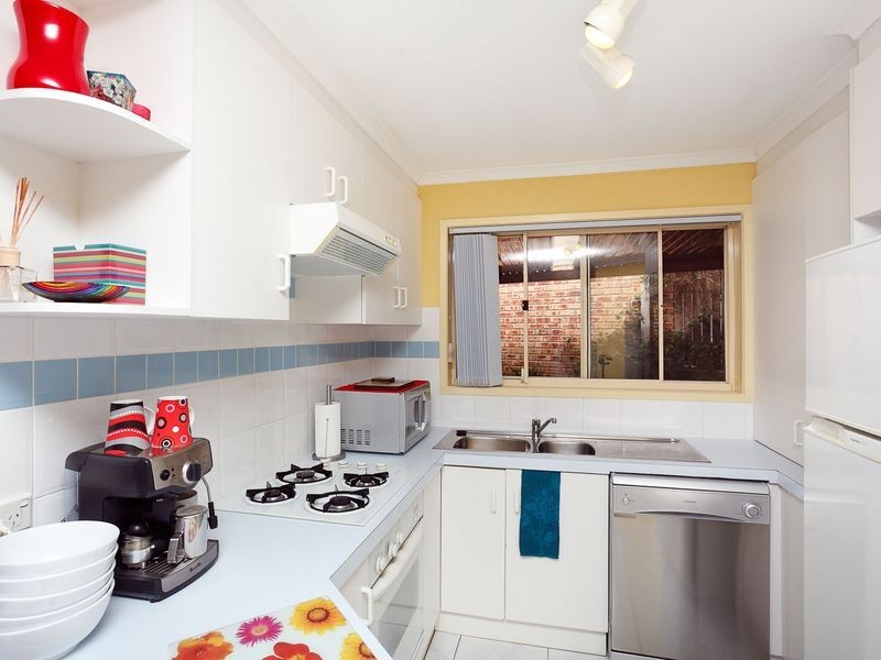 2 Sharman Place, Gordon ACT 2906