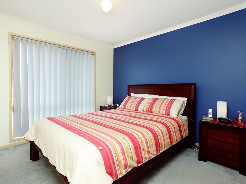 2 Sharman Place, Gordon ACT 2906