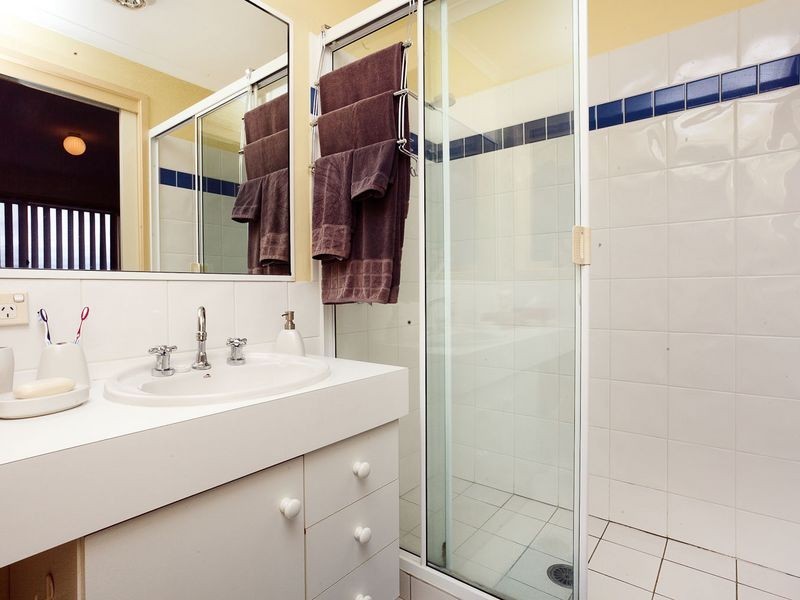 2 Sharman Place, Gordon ACT 2906