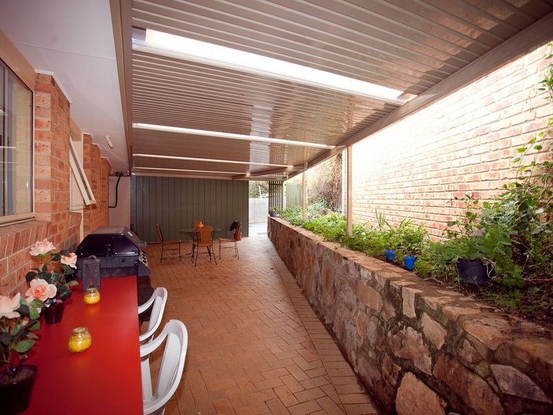 2 Sharman Place, Gordon ACT 2906