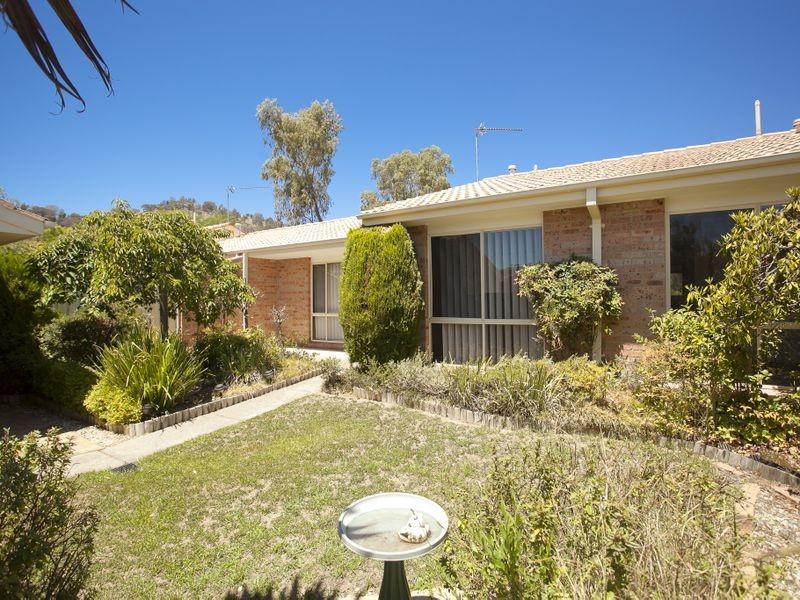 16/12 Burdett Crescent, Theodore ACT 2905