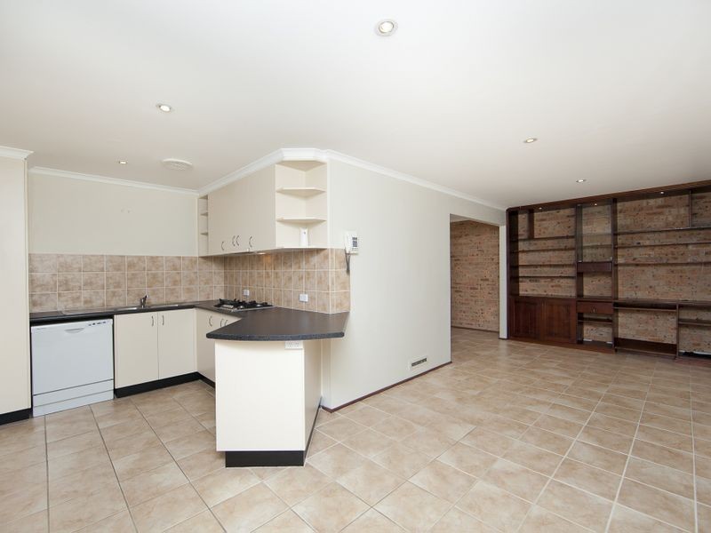 16/12 Burdett Crescent, Theodore ACT 2905