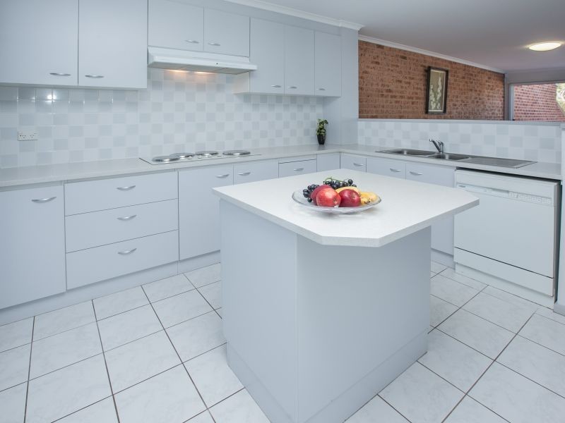 1/4 Clamp Place, Greenway ACT 2900