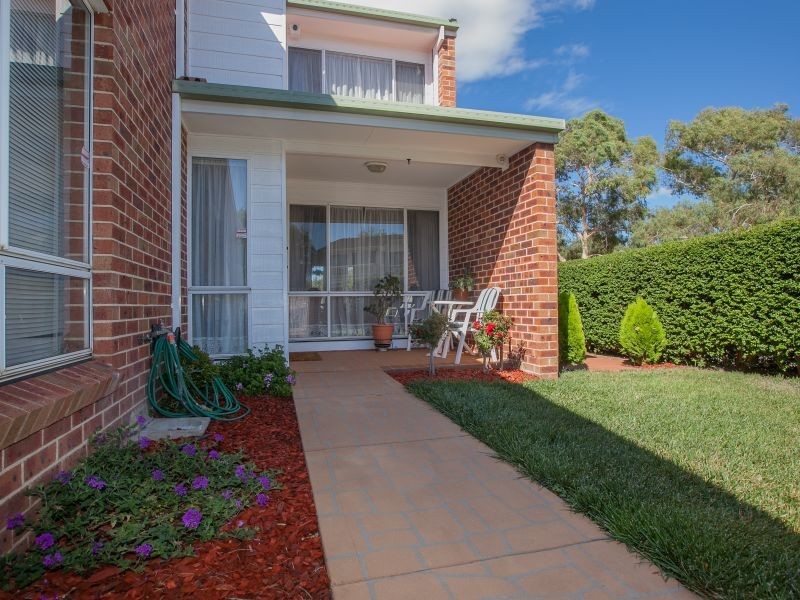 1/4 Clamp Place, Greenway ACT 2900