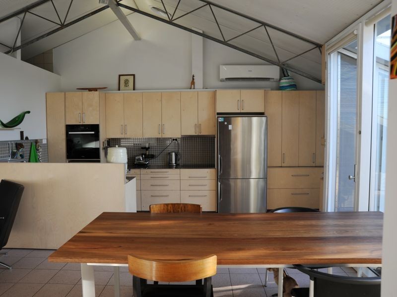 53 Kendall Avenue ‘Workshop Bilk’, Queanbeyan NSW 2620