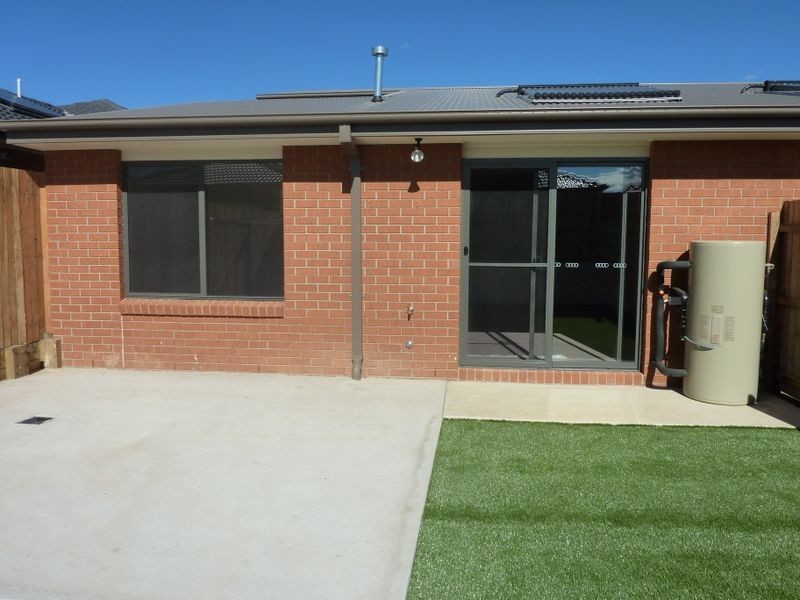 18 Stang Place, Macgregor ACT 2615