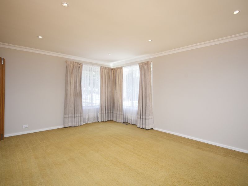 13 Mawson Drive, Mawson ACT 2607