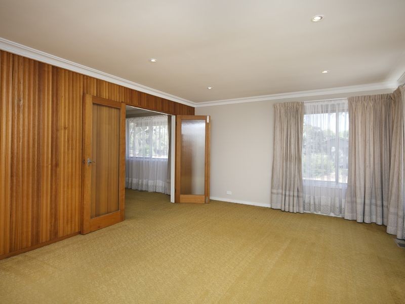 13 Mawson Drive, Mawson ACT 2607