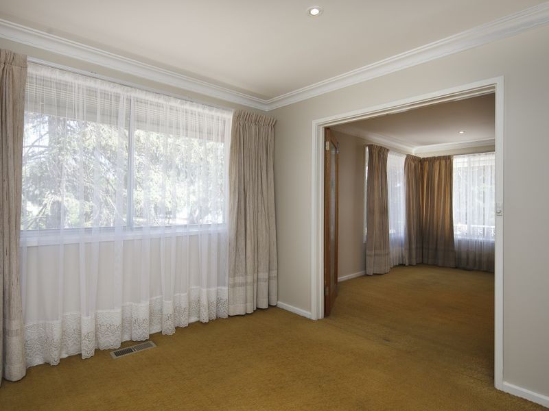 13 Mawson Drive, Mawson ACT 2607