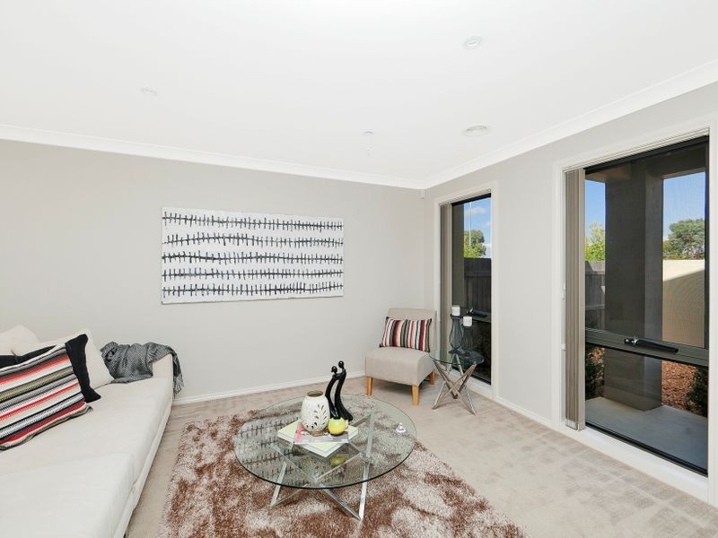 34 Glow Worm Grove, Harrison ACT 2914