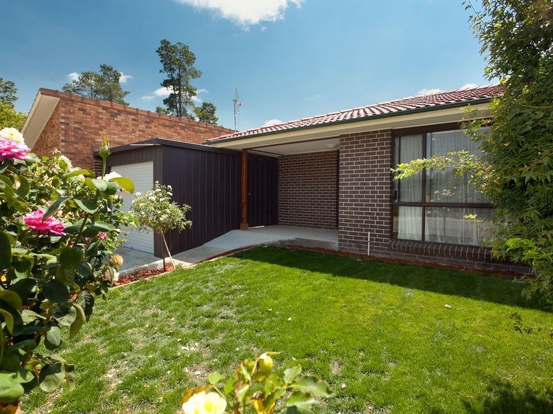14 Gratton Place, Isaacs ACT 2607