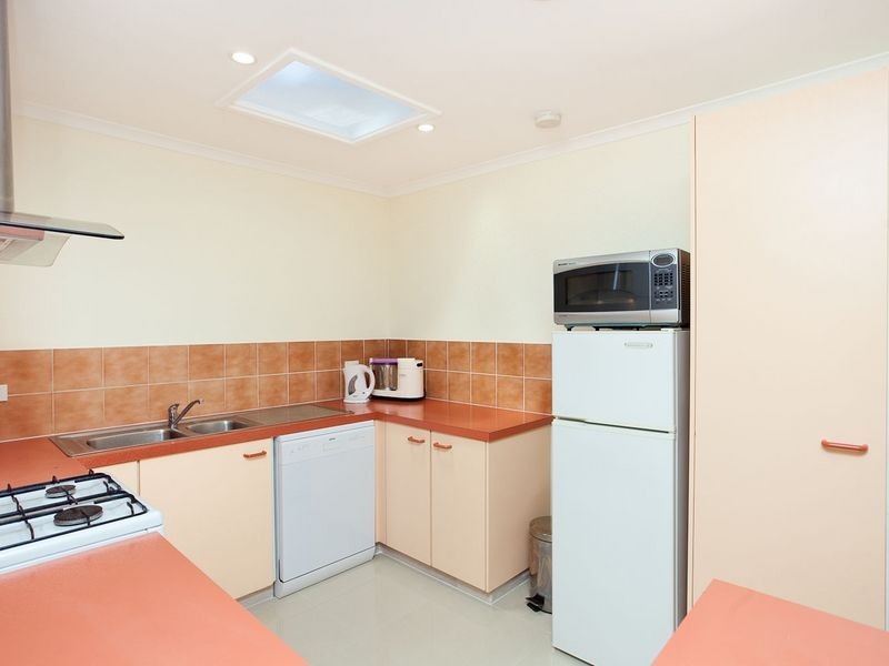 14 Gratton Place, Isaacs ACT 2607