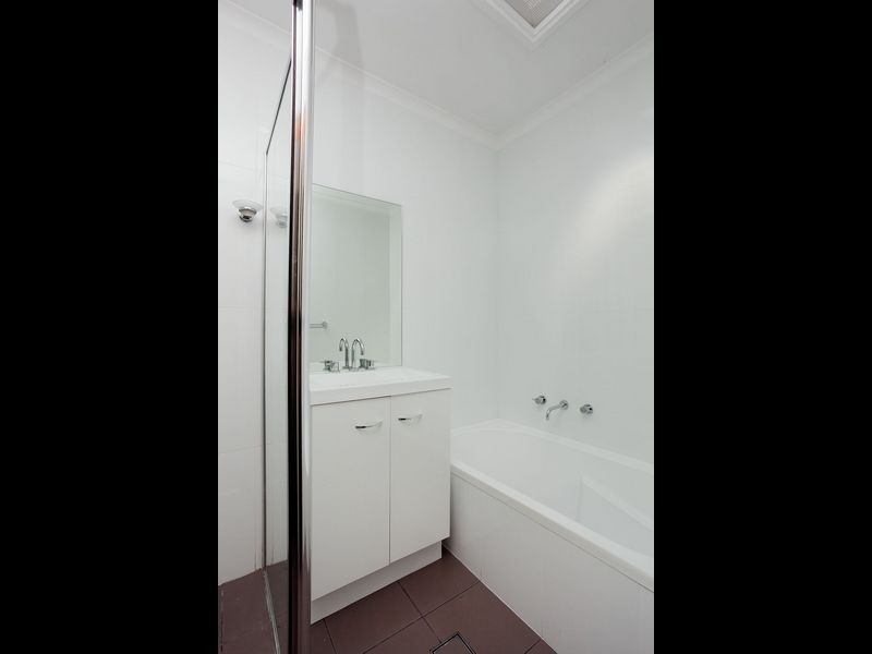 14 Gratton Place, Isaacs ACT 2607