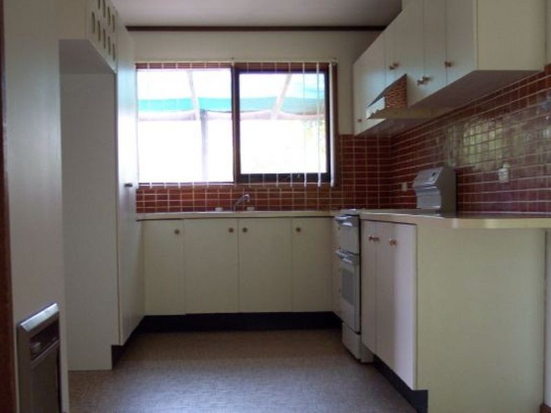 27 Lyall Crescent, Kambah ACT 2902