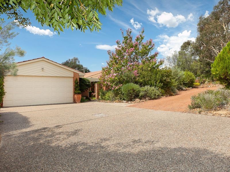 38 Derrington Crescent, Bonython ACT 2905