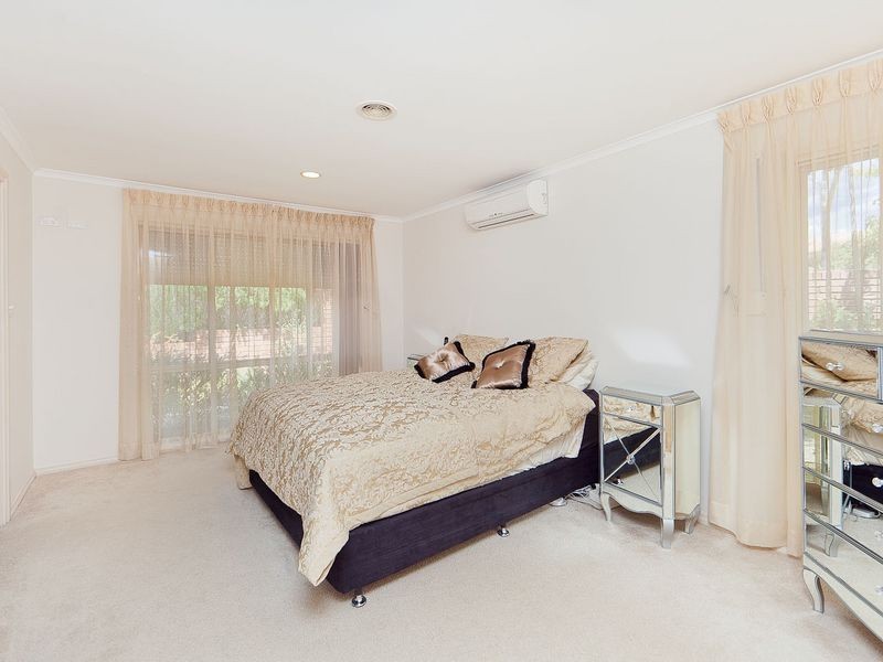 38 Derrington Crescent, Bonython ACT 2905