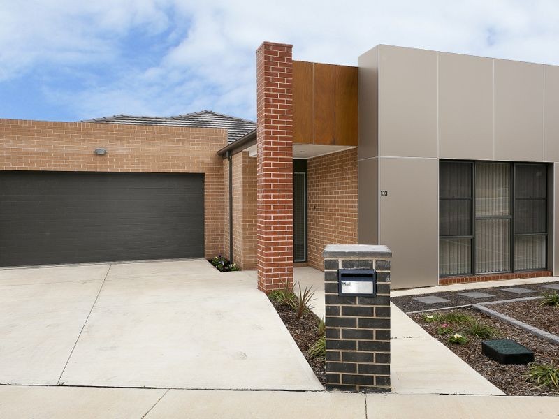 133 Amy Ackman Street, Forde ACT 2914