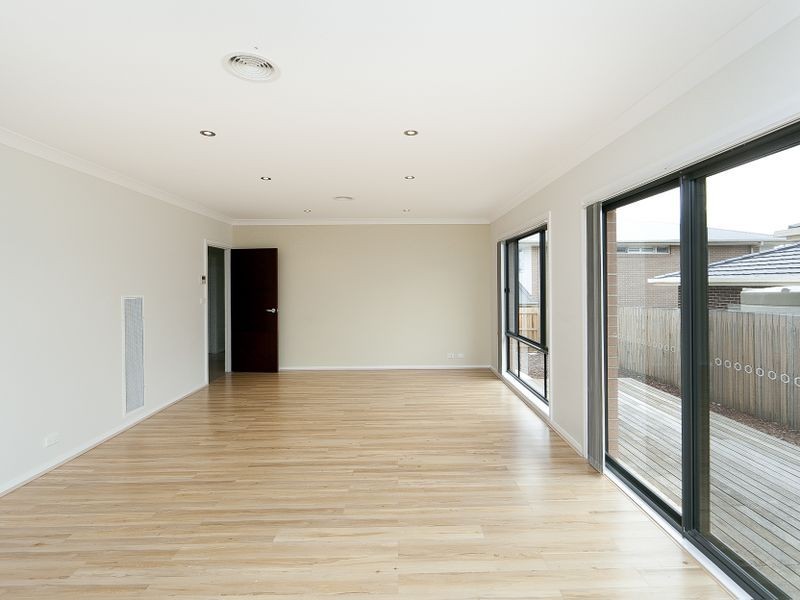 133 Amy Ackman Street, Forde ACT 2914