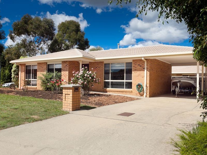 71 Clare Dennis Avenue, Gordon ACT 2906