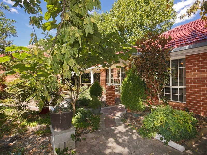 11A Hamilton Row, Yarralumla ACT 2600