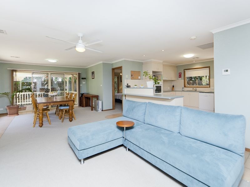 11A Hamilton Row, Yarralumla ACT 2600