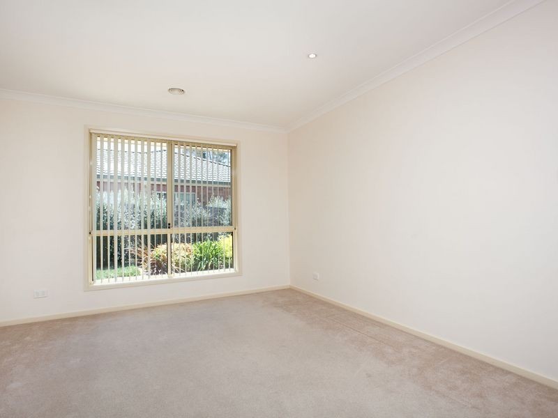 32 Keys Crescent, Wanniassa ACT 2903