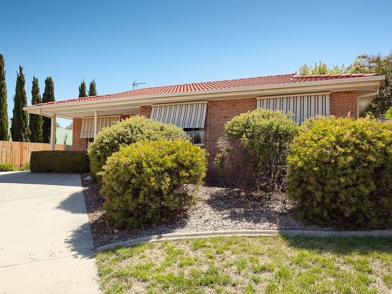 2 Curlew Place, Conder ACT 2906