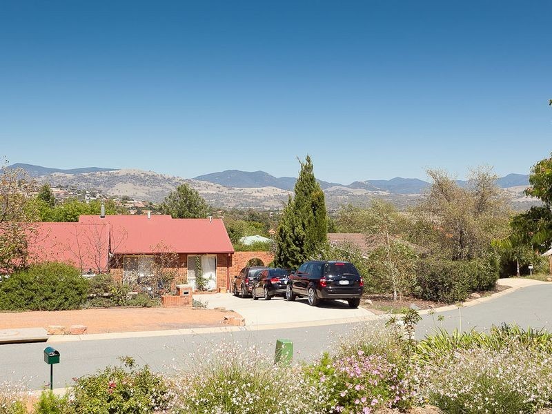 2 Curlew Place, Conder ACT 2906