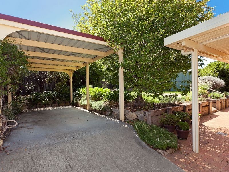 2 Curlew Place, Conder ACT 2906