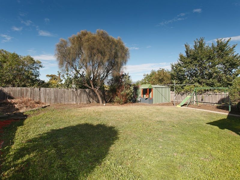 11 McLuckie Crescent, Banks ACT 2906