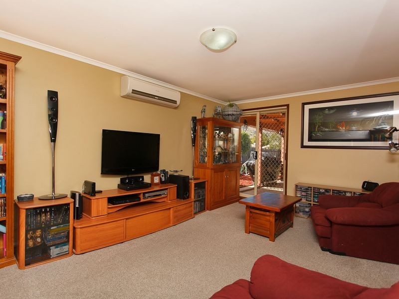 11 McLuckie Crescent, Banks ACT 2906