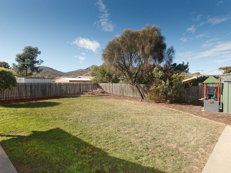 11 McLuckie Crescent, Banks ACT 2906