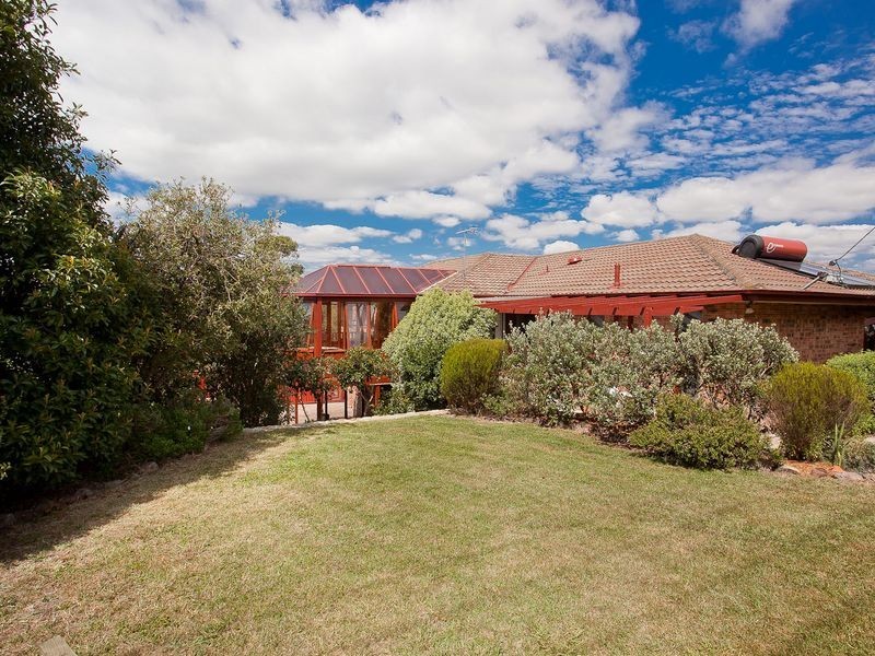 12 Maughan Crescent, Fadden ACT 2904