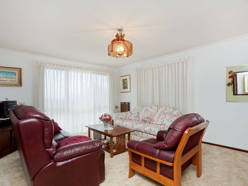 12 Maughan Crescent, Fadden ACT 2904