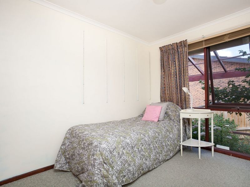 12 Maughan Crescent, Fadden ACT 2904