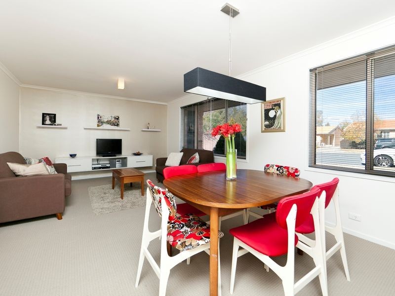 7 Robin Place, Gordon ACT 2906