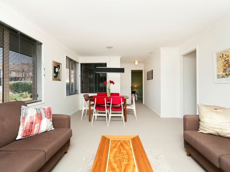 7 Robin Place, Gordon ACT 2906