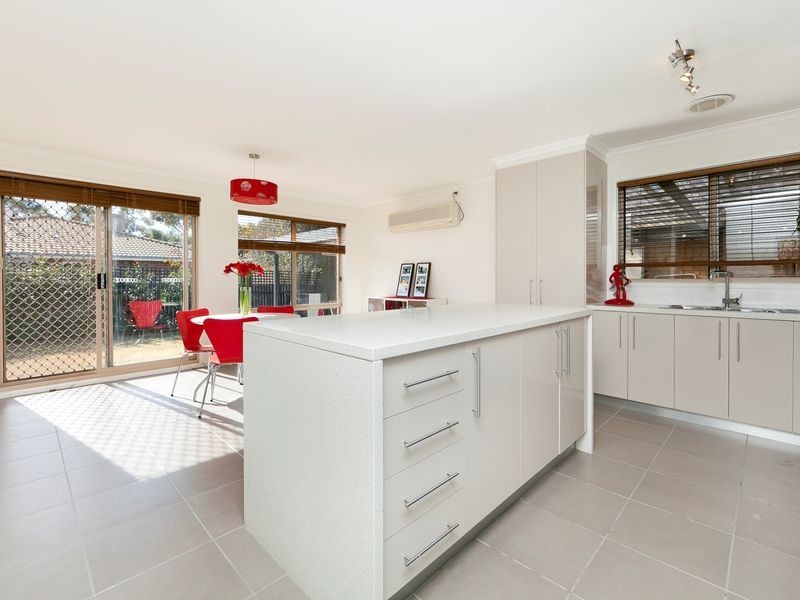 7 Robin Place, Gordon ACT 2906