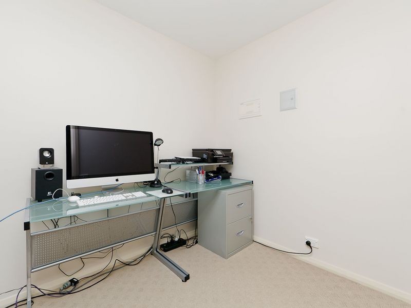 11/1 Cowlishaw Street, Greenway ACT 2900