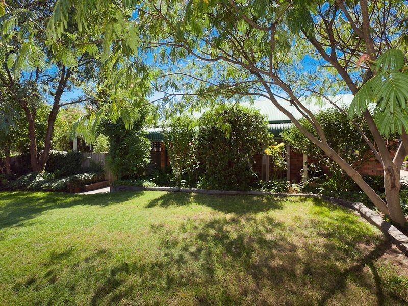 6 Ford Place, Gordon ACT 2906