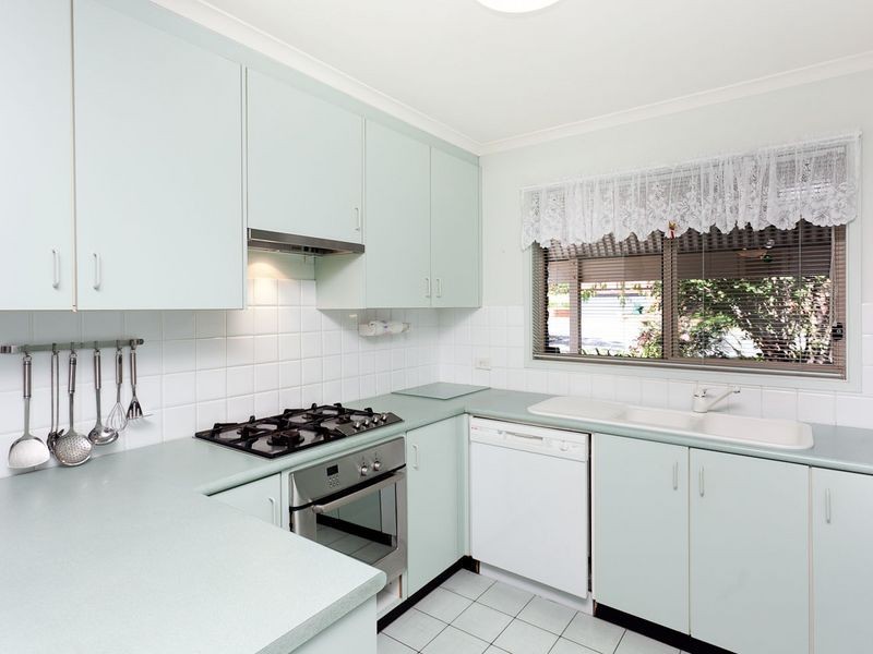 6 Ford Place, Gordon ACT 2906