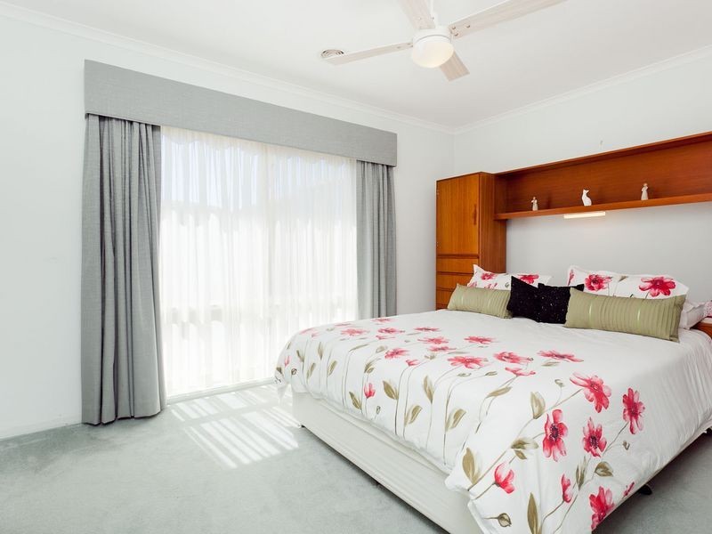 6 Ford Place, Gordon ACT 2906