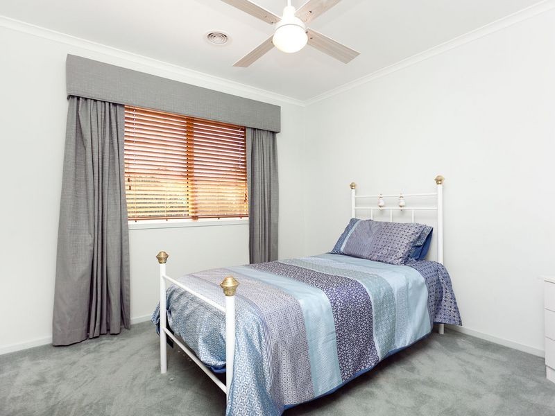 6 Ford Place, Gordon ACT 2906