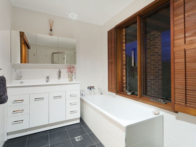 34 Appel Crescent, Fadden ACT 2904